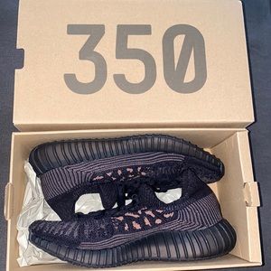 Yeezy 350 v2 Cmpct